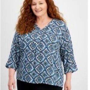 JM Collection Geometric Blue and White Blouse